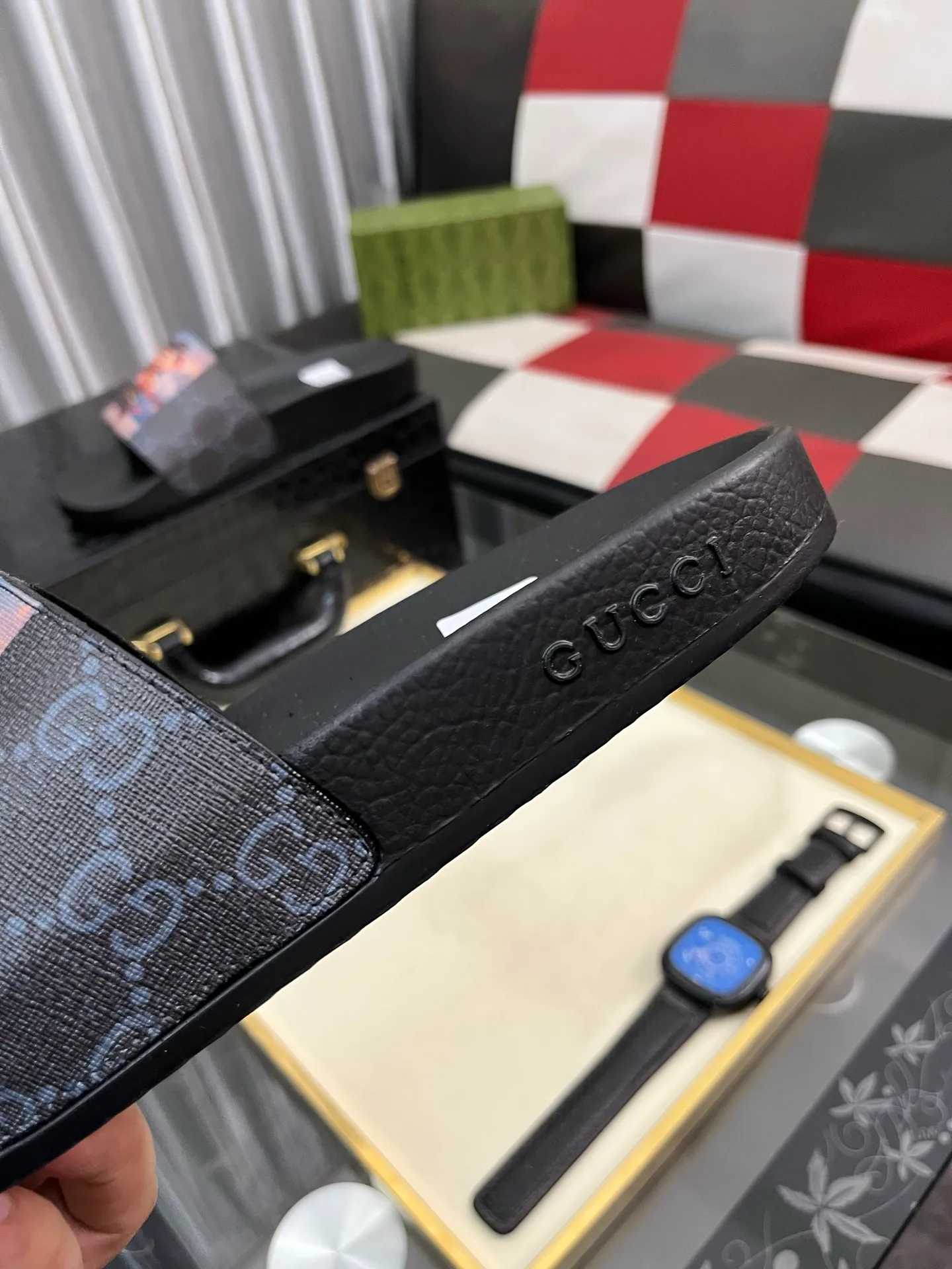 Men's Men's Shoes💰220⌚️⌚️ＧＵＣＣＩ.Gucci.Official website 1:1 popular slippers on sale! Original original material 🩴 SIZE: 38-46 (45.46 non-refundable)